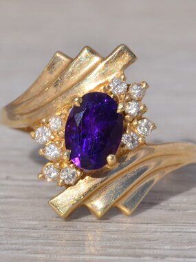 Vintage Amethyst & Diamond Ring in 14k Yellow Gold